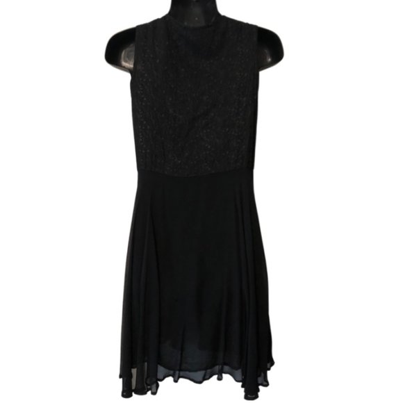 Babydoll Flare Dress - Picture 4 of 5